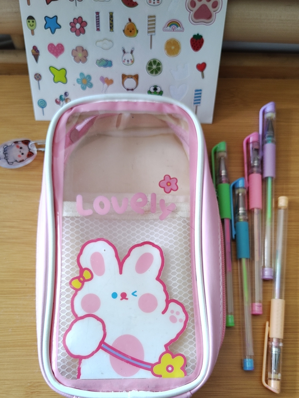 🎁GWP - Glitter Pen + Pencilcase